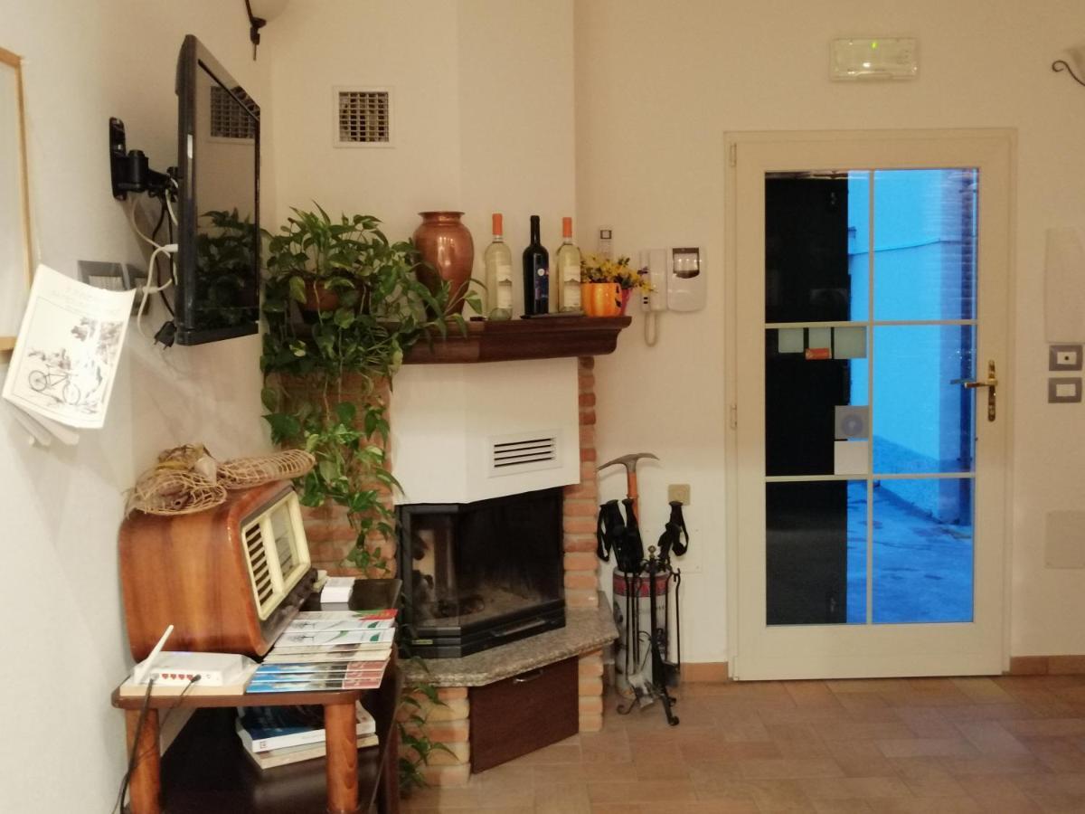 La Casa Della Nonna Bed and Breakfast Brisighella Eksteriør billede